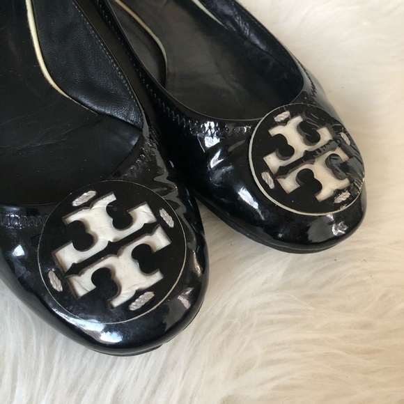 Tory Burch Black & White Patent Leather Reva Flats - Picture 4 of 8